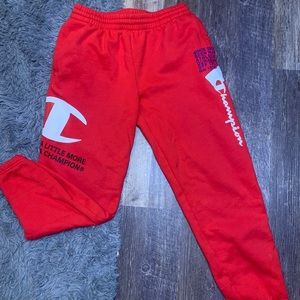 RED CHAMPION SWEATPANTS | GRAPHIC